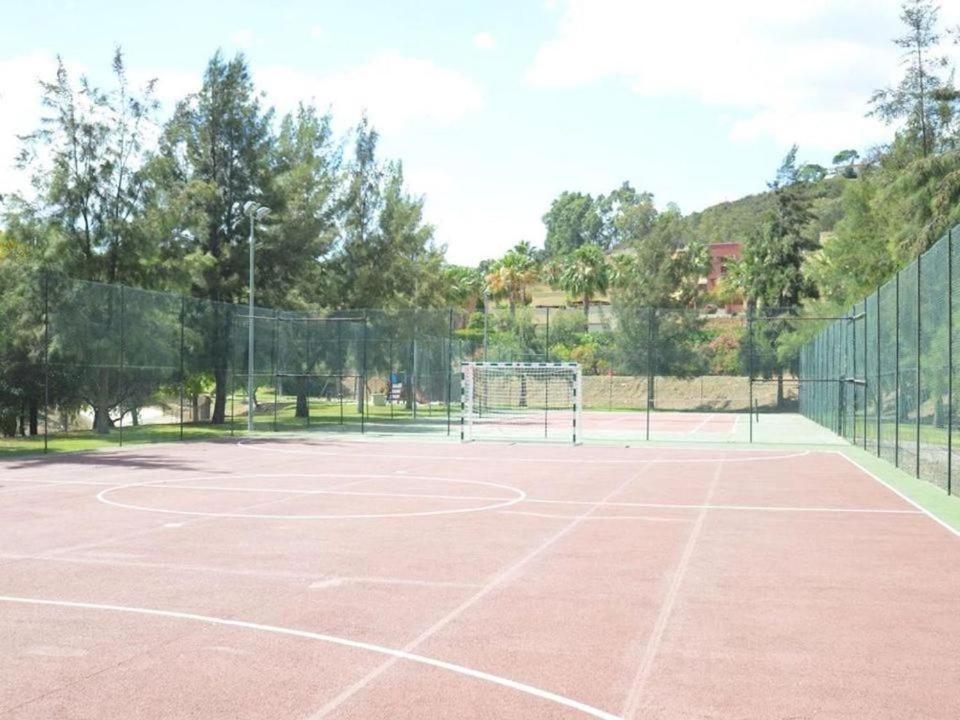 Parque Botanico Resort Естепона Екстериор снимка
